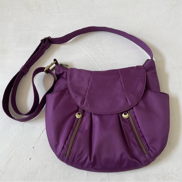 Travelon Purple Hobo Zip Crossbody 5 Point Anti Theft Purse Travel Bag - Picture 1 of 11